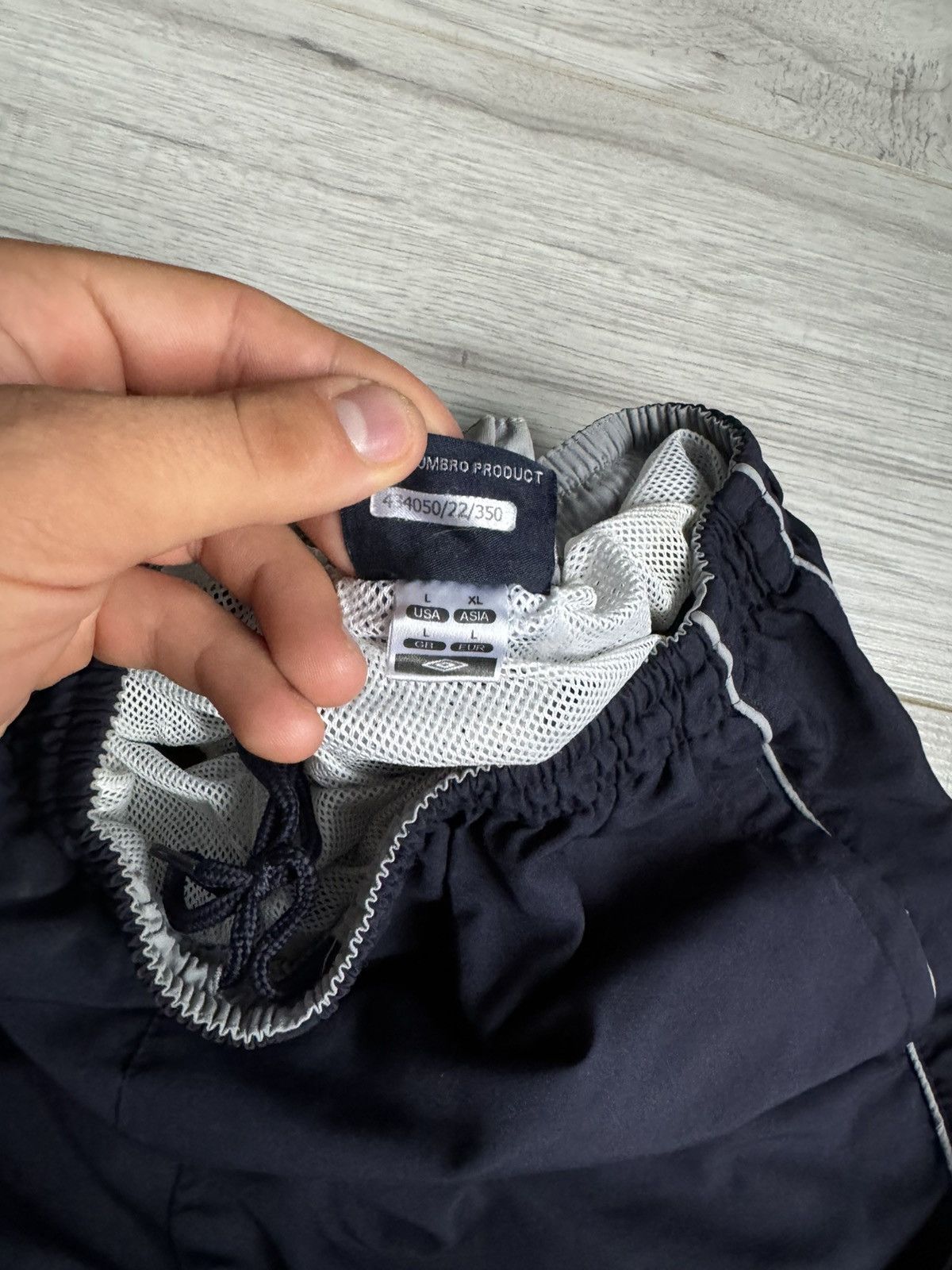Umbro × Vintage Vintage shorts Umbro big logo Size US 34 / EU 50 - 4 Thumbnail