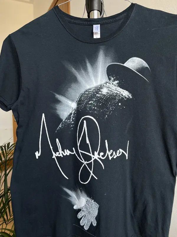 Band Tees Michael Jackson 2009 Glitter Glove King Of Pop Signature Size US M / EU 48-50 / 2 - 3 Thumbnail