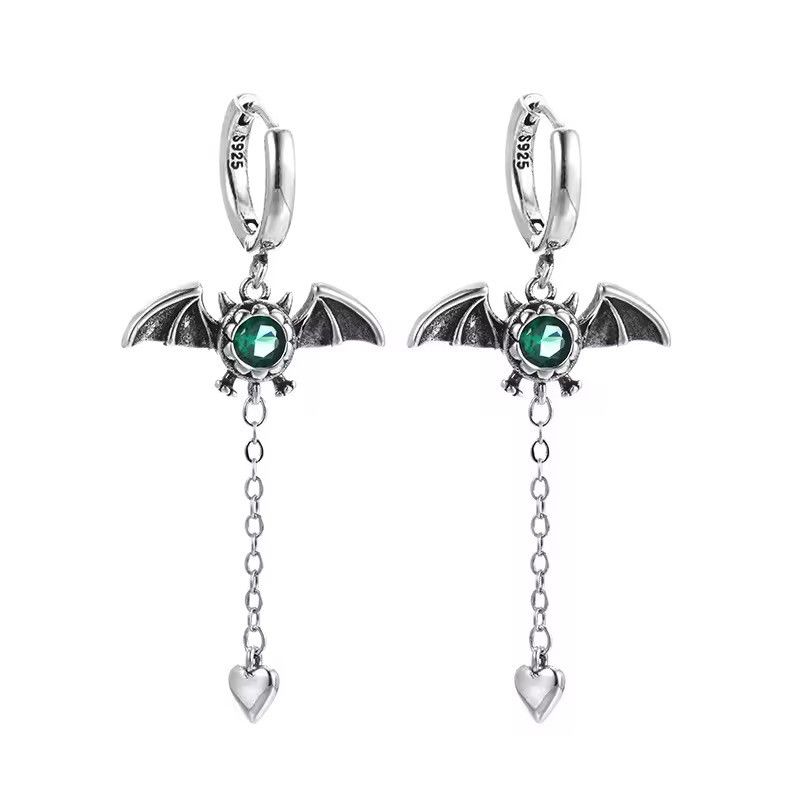 Jewelry Elegant Devil Bat Ladies Tassels Stud Earrings Size ONE SIZE - 2 Thumbnail