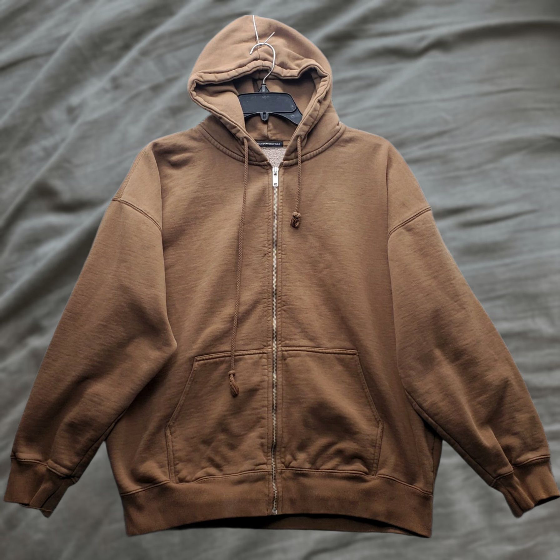 Brandy Melville Brandy Melville Hoodie Womens XL Brown Fleece Lined Relaxed Zip Up Full Zip Pouch Pocket Hooded Size XL / US 12-14 / IT 48-50 - 1 Thumbnail