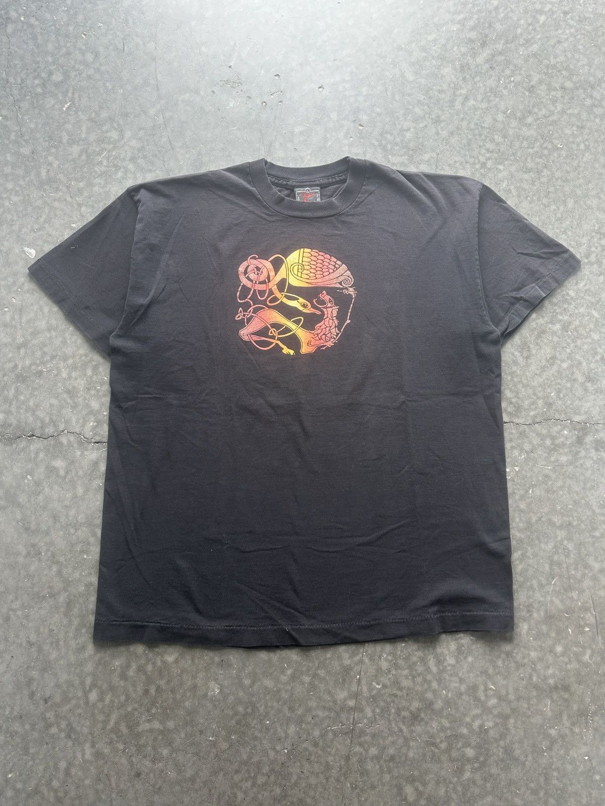 Vintage Vintage 90s Celtic Style Graphic Tee Single Stitch Size US XL / EU 56 / 4 - 3 Thumbnail