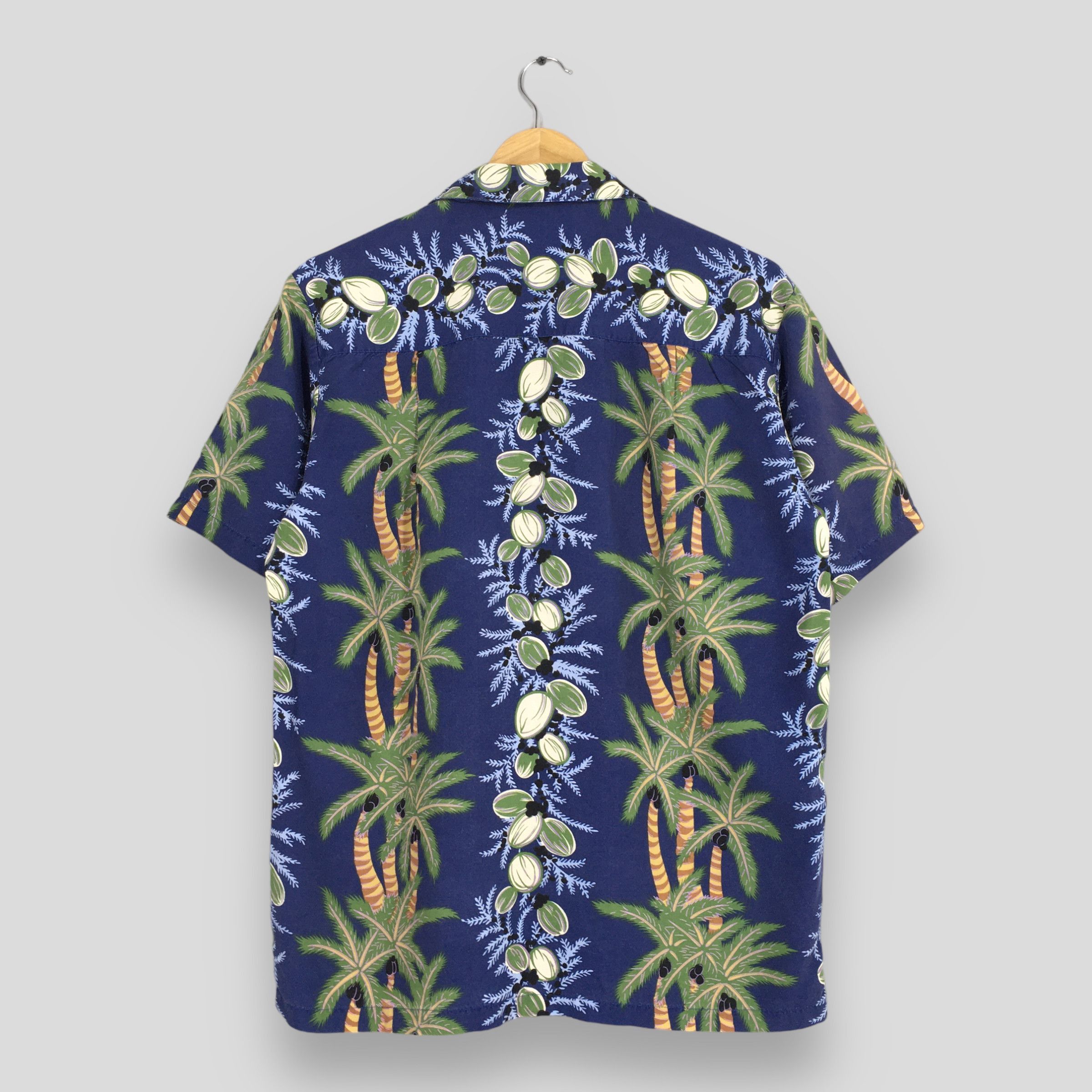 Diamond Head Vintage Diamond Head Sportswear Surfing Beach Shirt Small Size US S / EU 44-46 / 1 - 6 Thumbnail