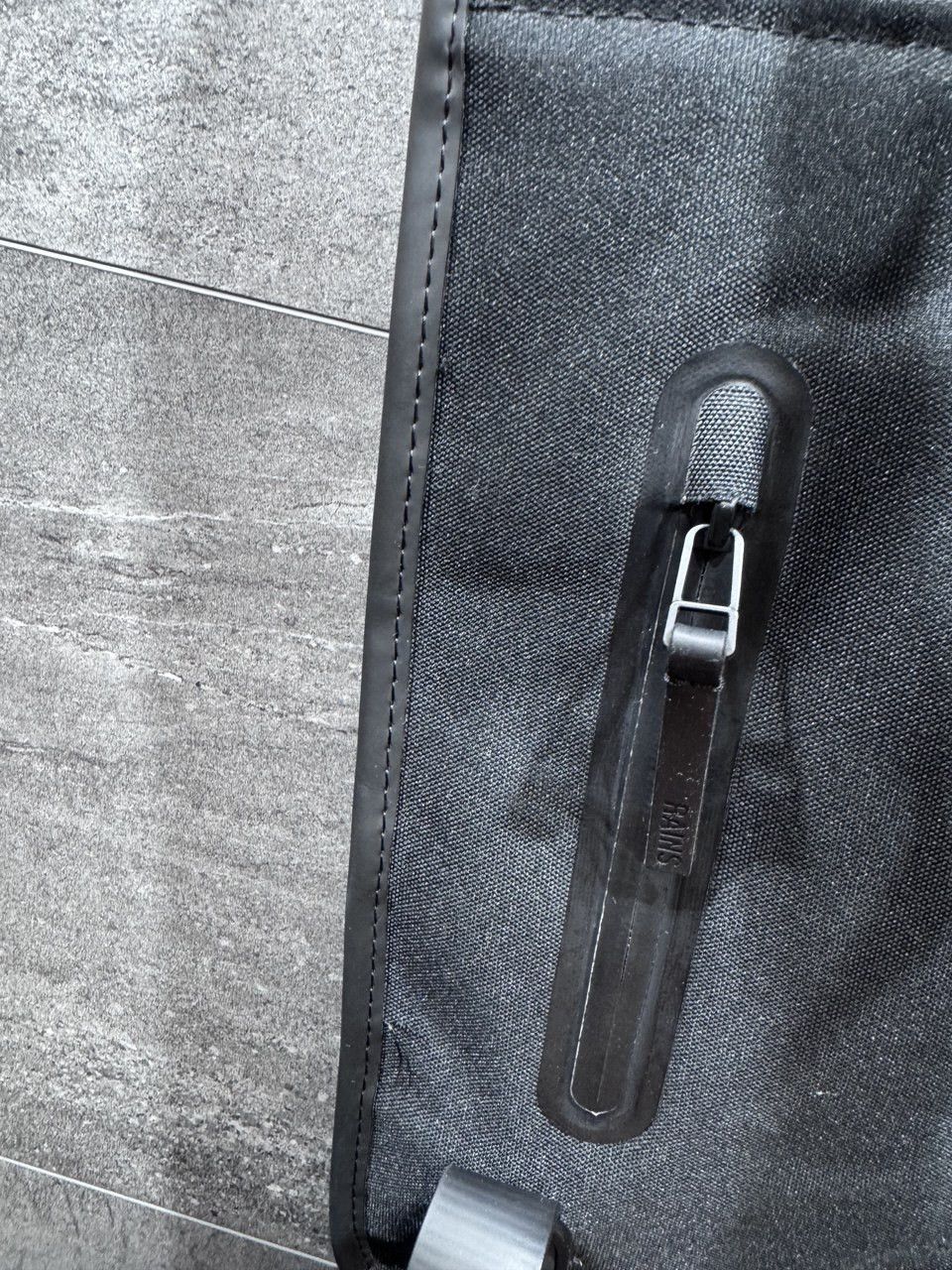 Rains Rains Backpack Black Unisex Size ONE SIZE - 11 Thumbnail