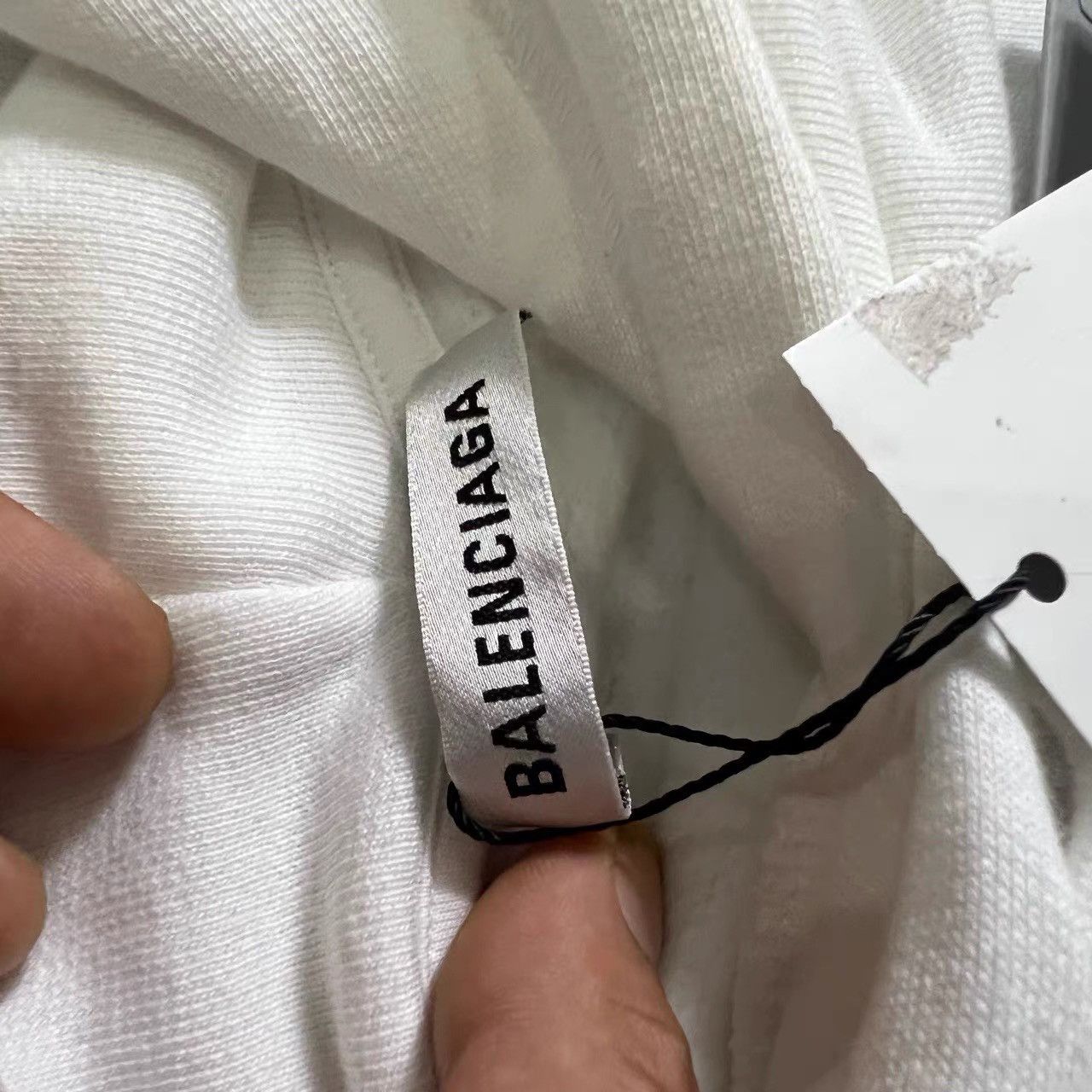 Balenciaga Balenciaga Sweatshirt K28 Size US L / EU 52-54 / 3 - 6 Thumbnail