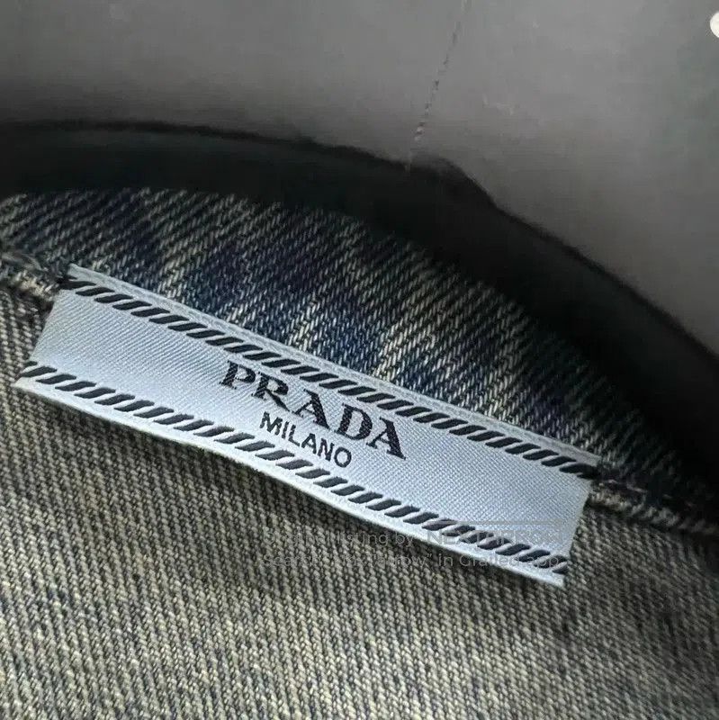 Prada Prada Short Sleeve Denim Shirt for Men. Size US M / EU 48-50 / 2 - 3 Thumbnail