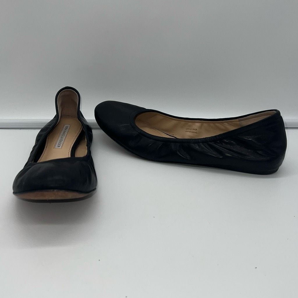 Vera Wang Vera Wang Lavender Ballet Flats in Black No size measurem Grailed