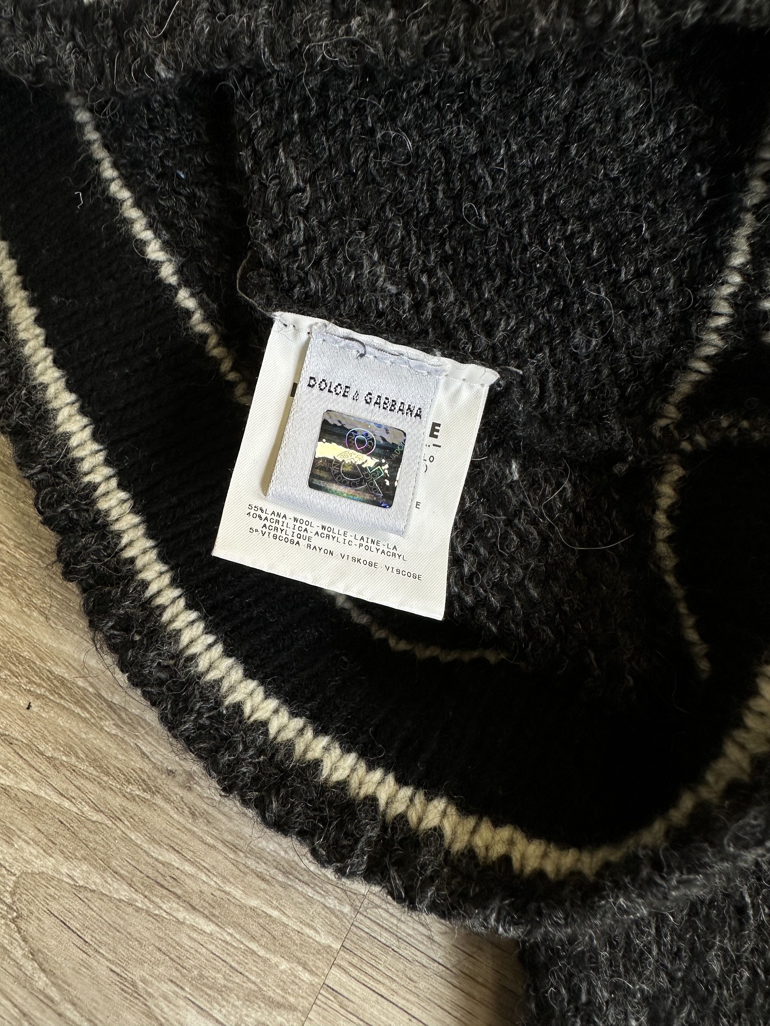 Dolce & Gabbana Dolce Gabbana D&G Vintage V Neck Wool Knitted Sweater 6470A Size US M / EU 48-50 / 2 - 5 Thumbnail