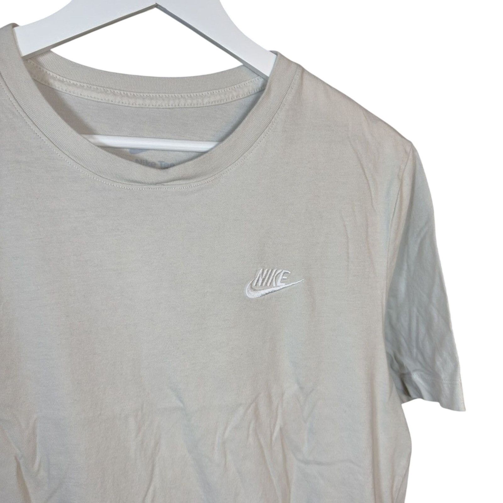 Nike Nike Embroidered Club Swoosh Logo Tee Shirt Size US L / EU 52-54 / 3 - 2 Thumbnail