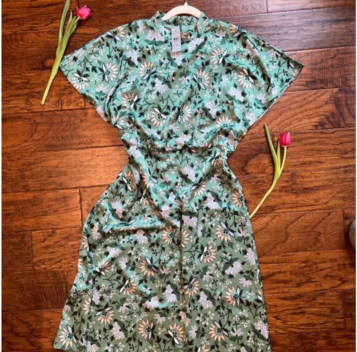 Ann Taylor Ann Taylor Petite Floral Mock Neck Midi Dress/ 12P Size XL / US 12-14 / IT 48-50 - 4 Thumbnail