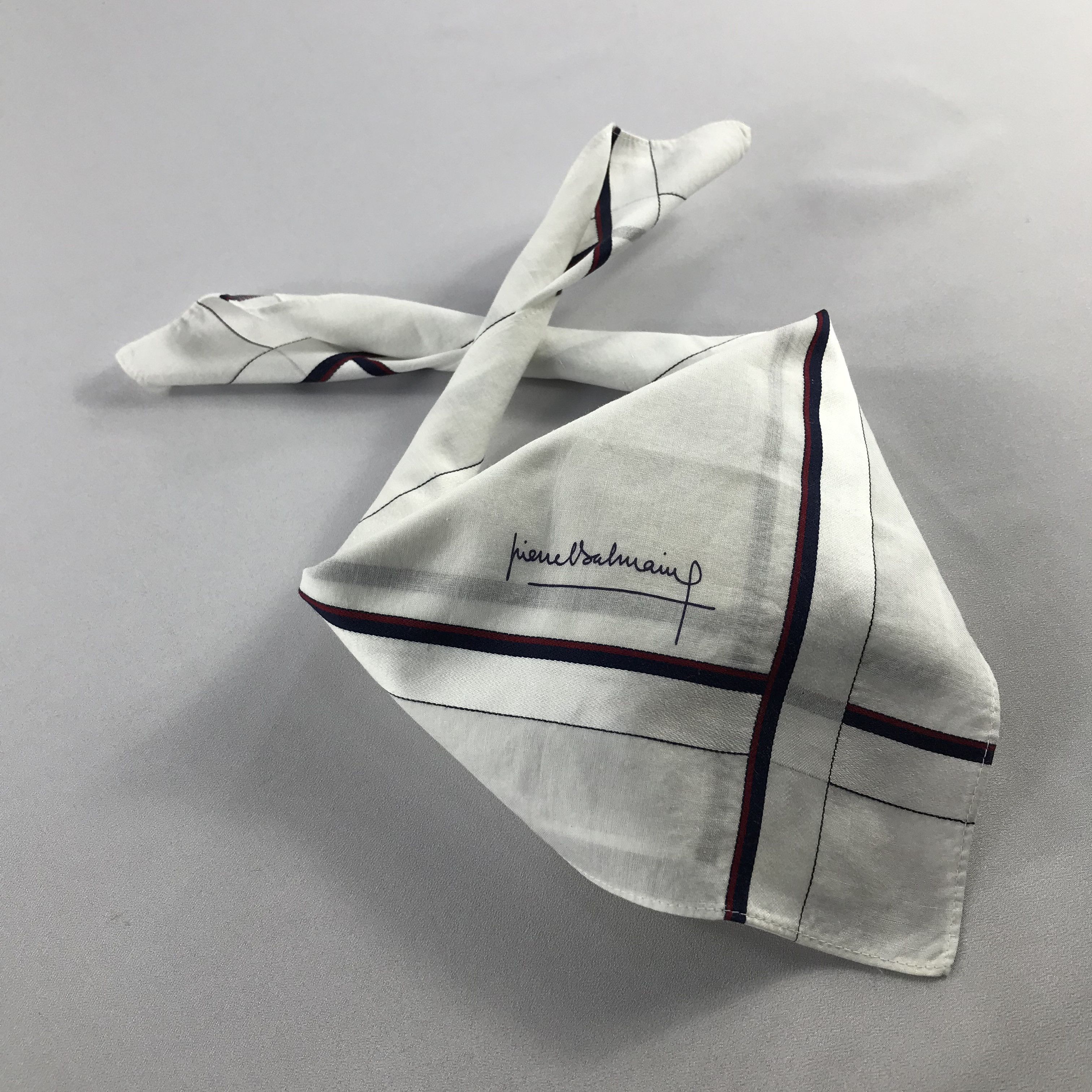 Pierre Balmain Pierre Balmain Handkerchief / Bandana / Neckerchief C693 Size ONE SIZE - 2 Thumbnail