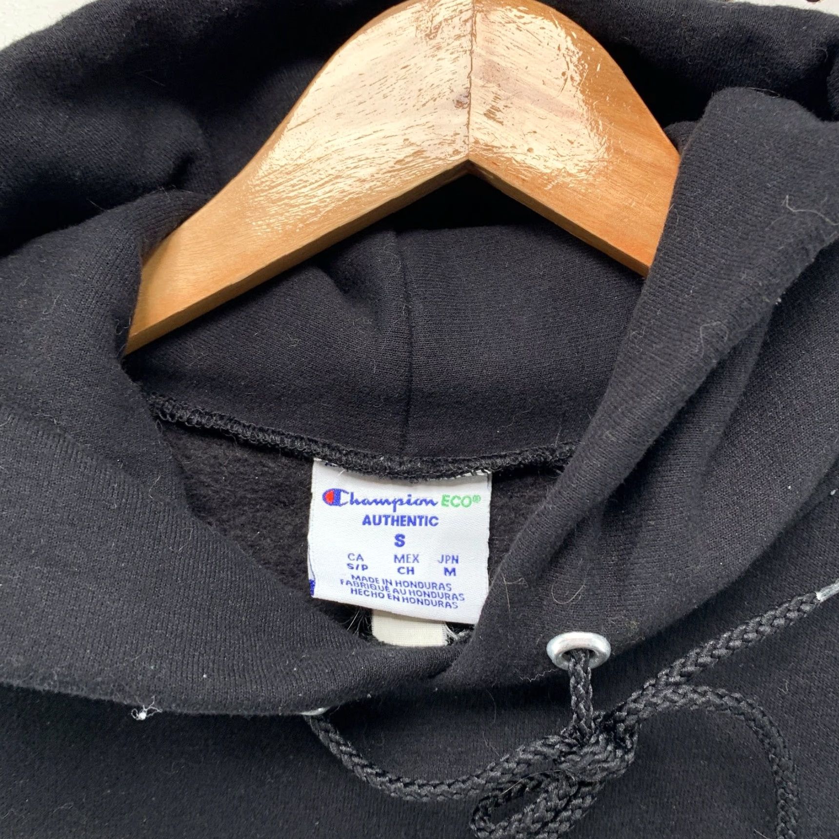 Champion VINTAGE Roosevelt University Hoodie Sweatshirt Men Small Black Champion NCAA Embroidered Size US S / EU 44-46 / 1 - 3 Thumbnail