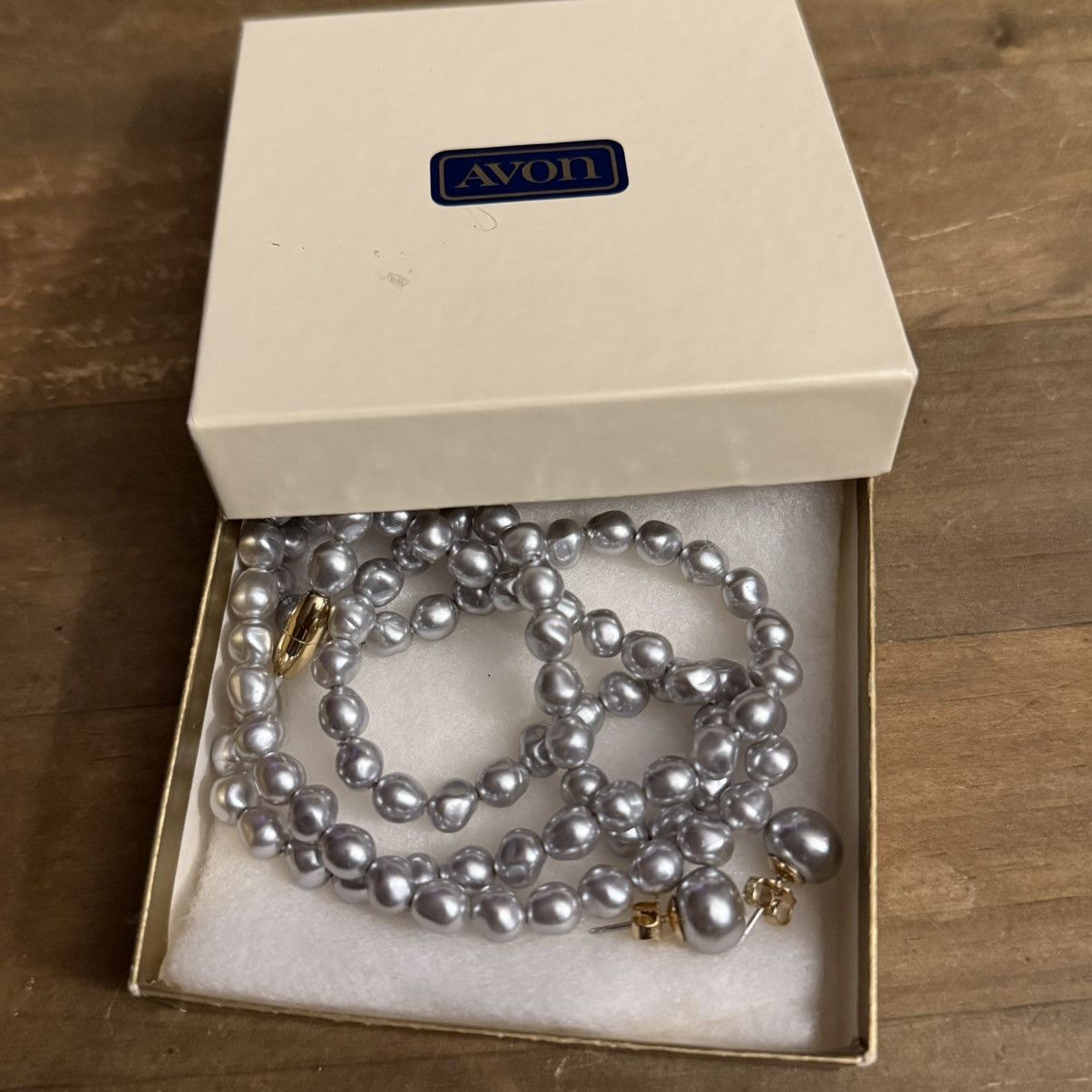 Vintage Vintage Avon gray faux baroque pearl necklace and earrings Size ONE SIZE - 2 Thumbnail