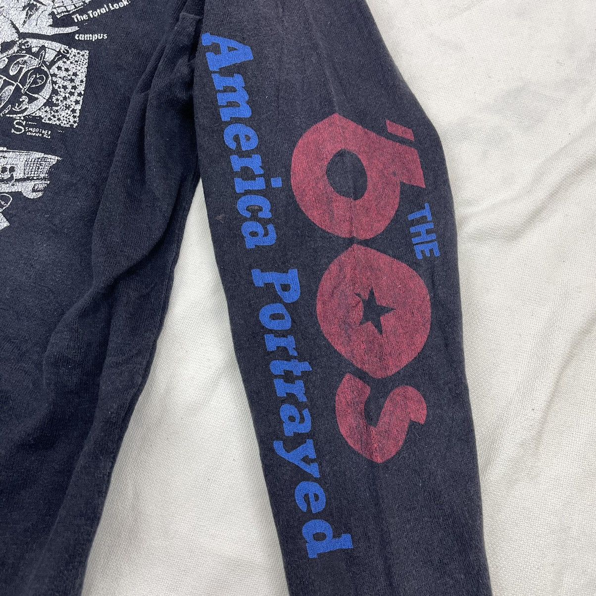 Vintage Vintage THE 90S AMERICAN PORTRAYED Hoodie Pullover #1877/09 Size US M / EU 48-50 / 2 - 7 Thumbnail