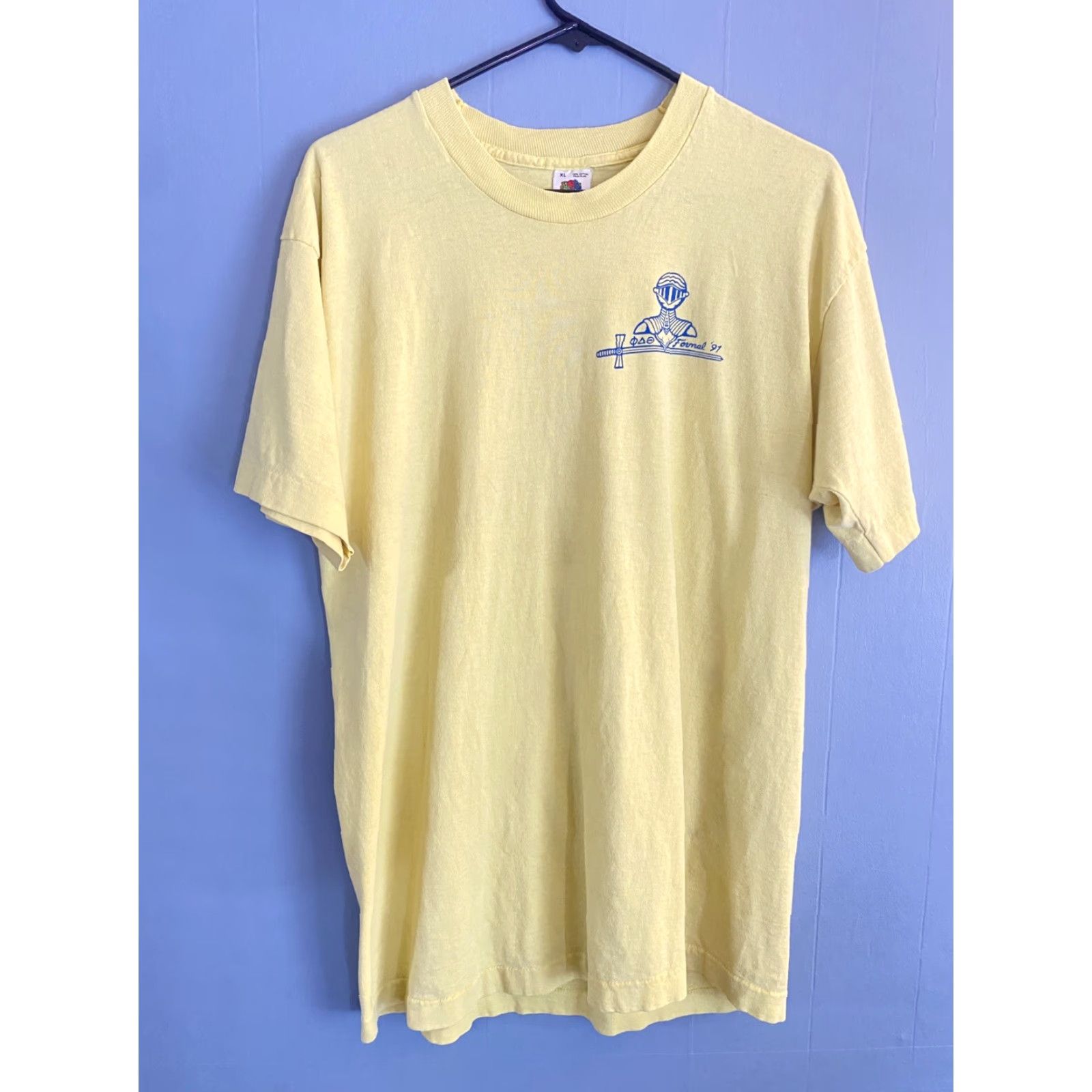 Fruit Of The Loom VINTAGE 1990s Yellow College drinking Shirt Men’s XL Cotton Xlarge Fruit of the Loom’s T-Shirt Short Sleeve Round Neck Beer Graphic Men Size US XL / EU 56 / 4 - 3 Thumbnail