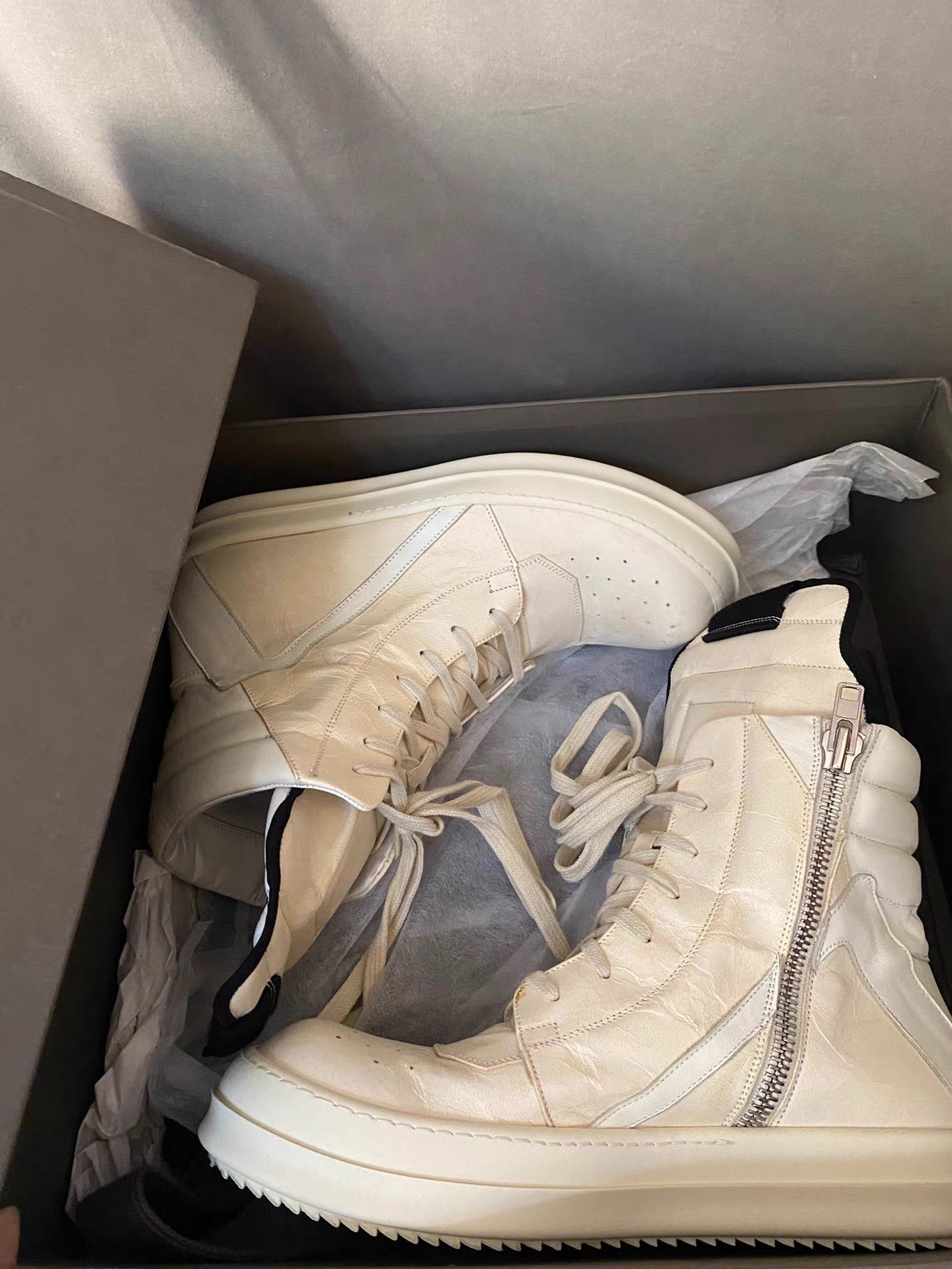 Rick Owens Rick Owens mainline white leather reverse triangle sneakers Size US 8 / EU 41 - 6 Thumbnail
