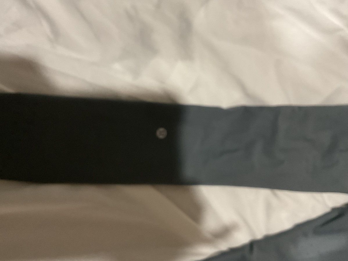 Lululemon Lululmon Zoned In Leggings Size 2 in grey Size 23" - 7 Thumbnail