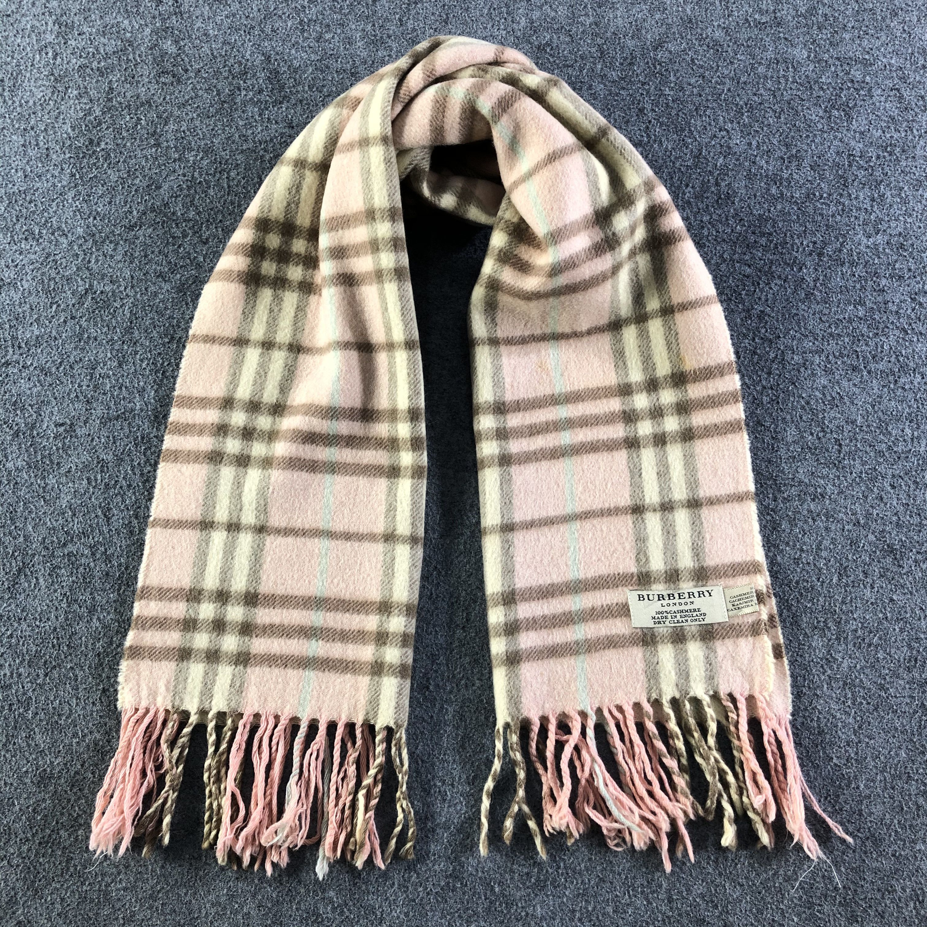 Burberry Burberry Cashmere Scarf / Muffler / Neckwear Size ONE SIZE - 1 Thumbnail