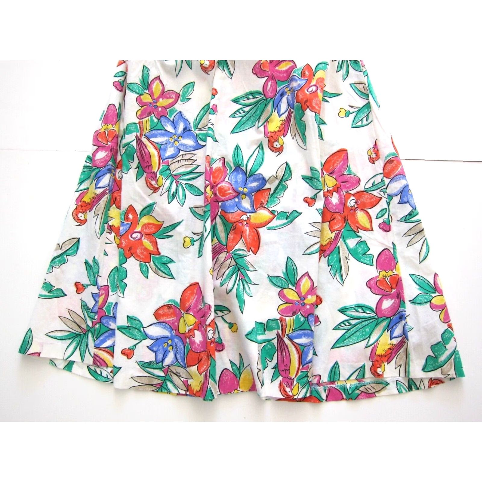 Vintage Vintage Koret 100% Cotton Green Yellow Pink Parrot Bird Button Maxi Skirt Small Koret Vintage 100% Cotton Green Pink Parrot Bird Maxi Skirt Small Size 28" / US 6 / IT 42 - 6 Thumbnail