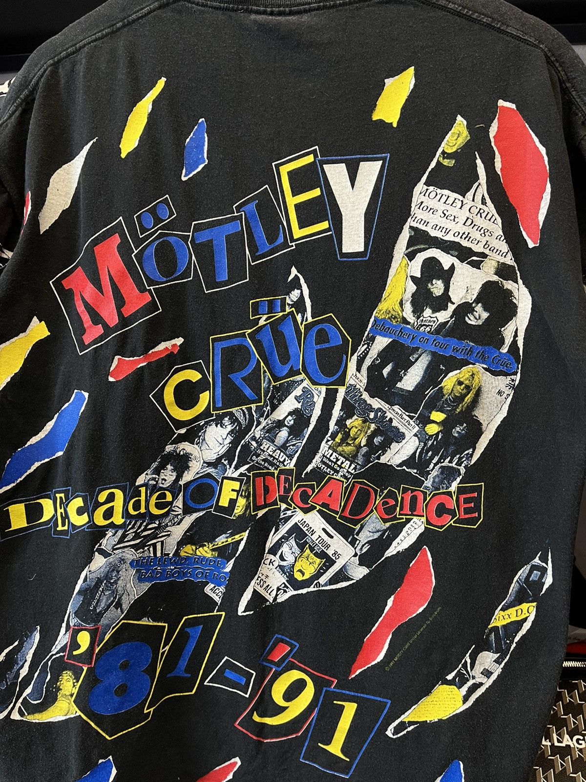 Band Tees Vintage 1991 Motley Crue Decade Of Decadence T-shirt Size US XL / EU 56 / 4 - 8 Thumbnail