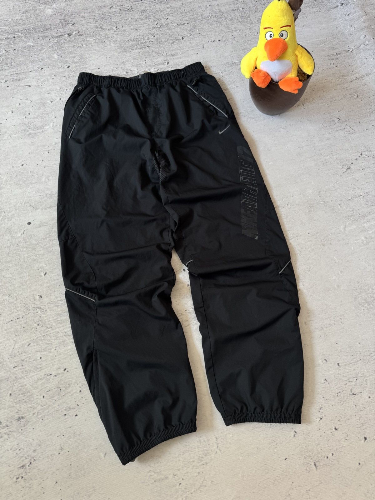 Nike × Vintage NIKE NYLON VINTAGE Y2K OVERSIZE BAGGY FIT PANTS SWEATPANTS Size US 32 / EU 48 - 1 Thumbnail