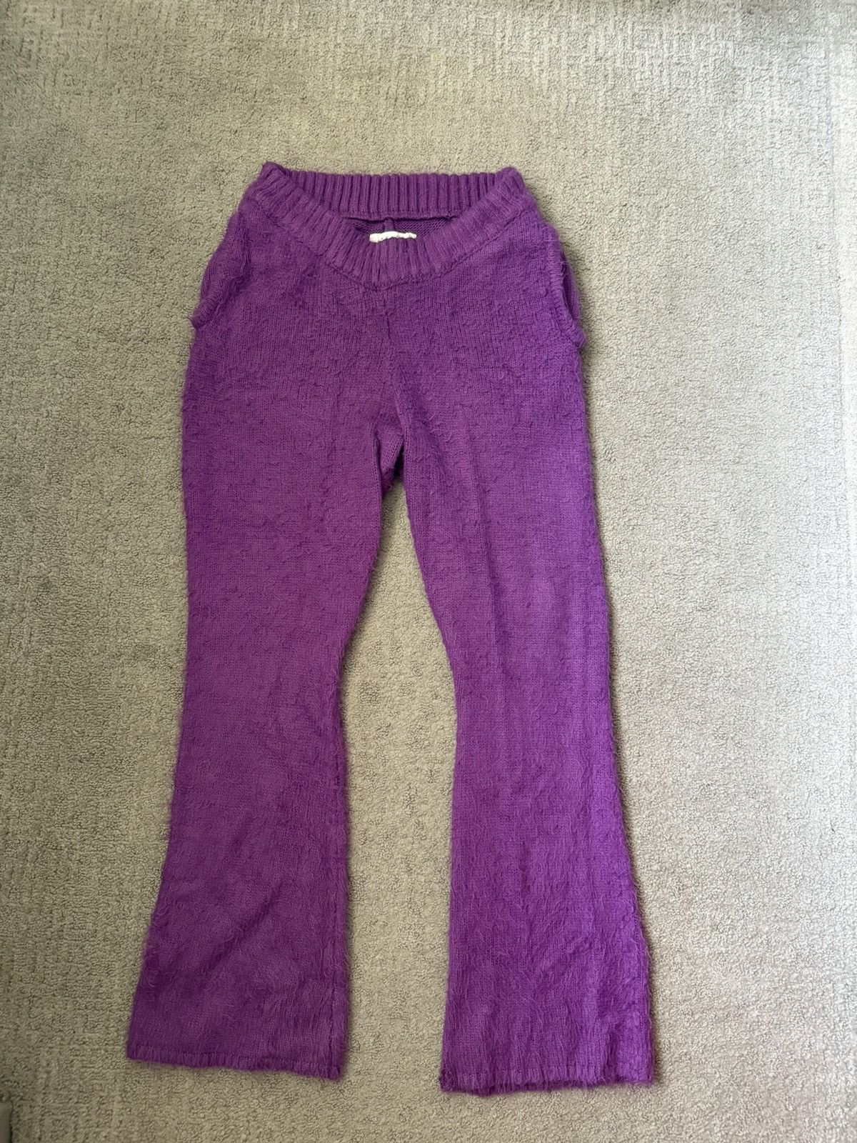 MNML Fuzzy sweats Size US 33 - 1 Thumbnail