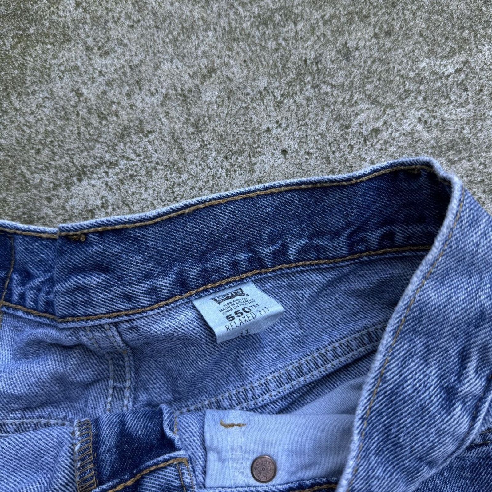 Levi's Vintage Levi's 560 Baggy Relaxed Fit Denim Jean Shorts Size US 31 - 4 Thumbnail