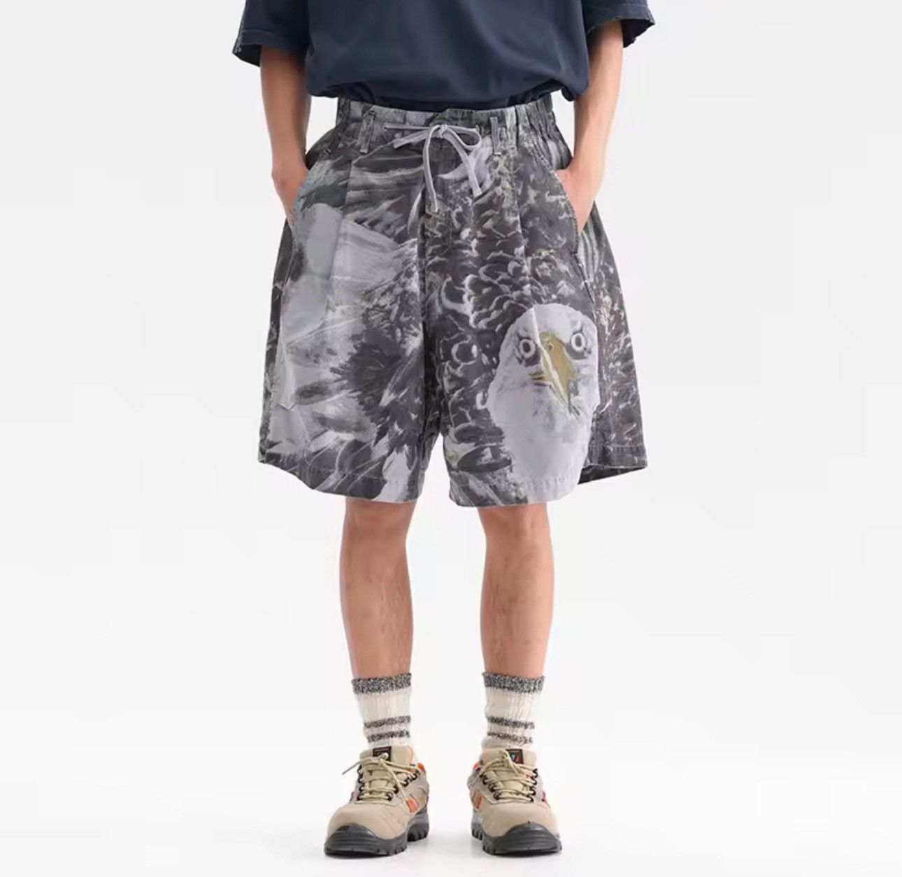 Designer Printed Streetwear Baggy Wide Leg Cargo Shorts Size US 32 / EU 48 - 1 Thumbnail