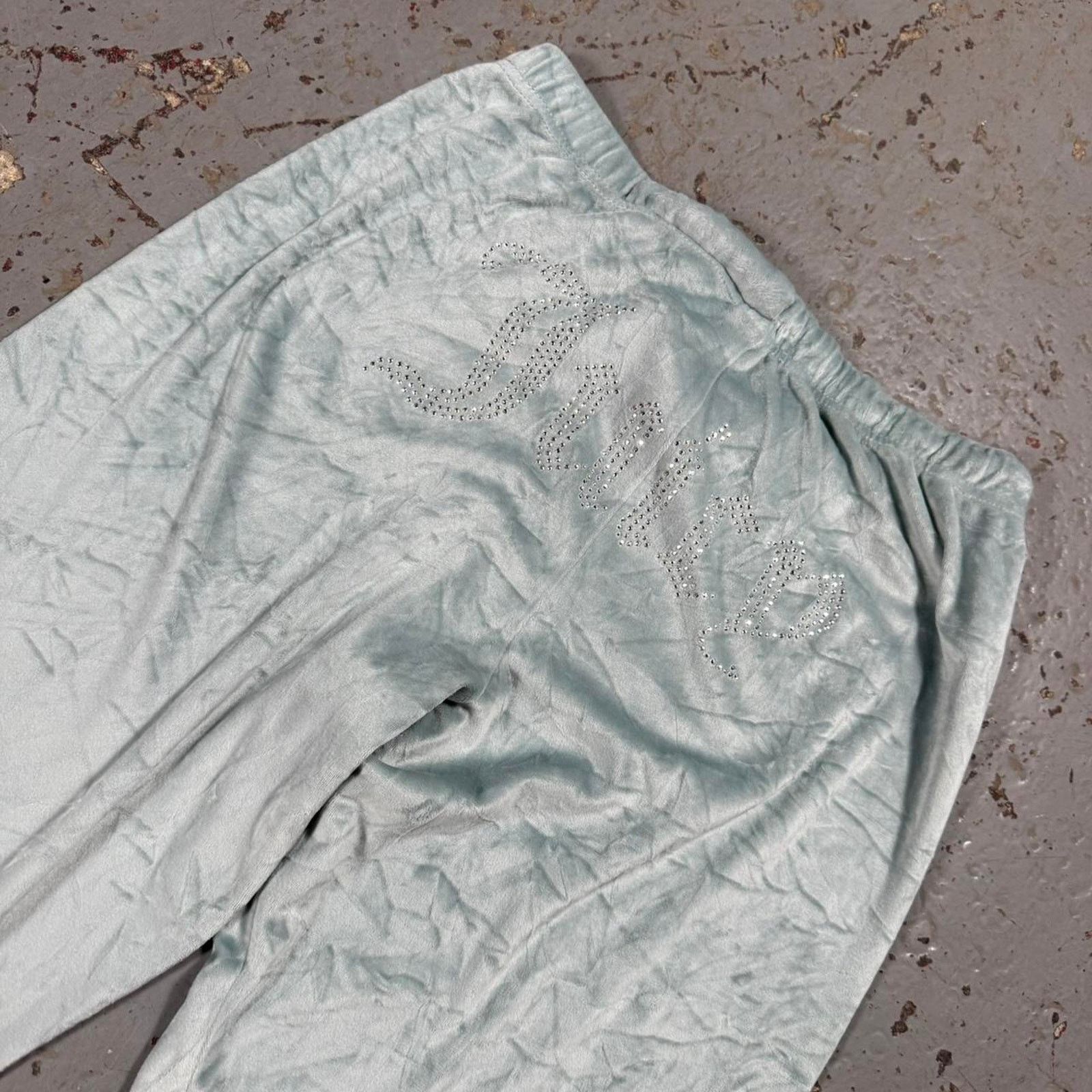 Juicy Couture Blue/green pearl velvet juicy sweatpants Size 28" / US 6 / IT 42 - 2 Thumbnail