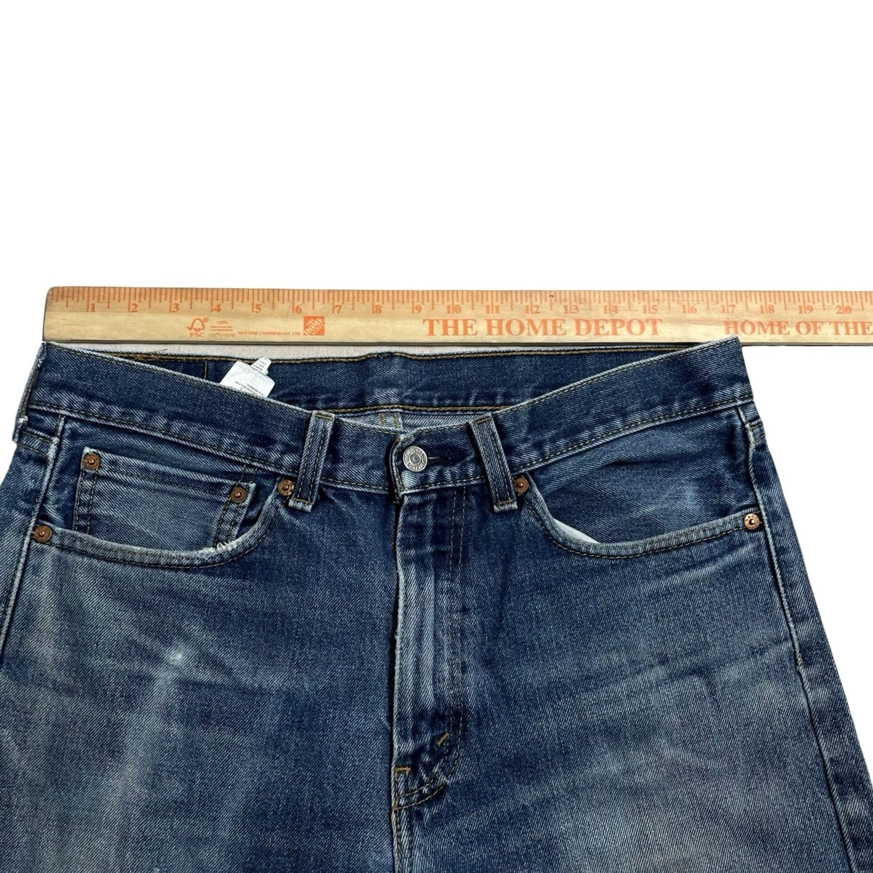 Levi's VINTAGE Levi's 505 Jeans Mens 34x34 Blue Medium Wash Distressed Straight 5-Pocket Denim Button Zipper Regular Logo USA 80s Western Mens Size US 34 / EU 50 - 3 Thumbnail