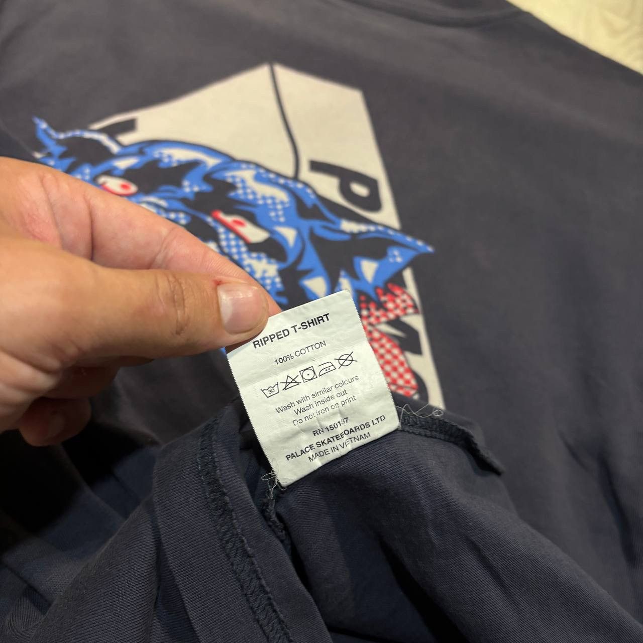 Palace Palace Ripped T-shirt Size:S Size US S / EU 44-46 / 1 - 8 Thumbnail