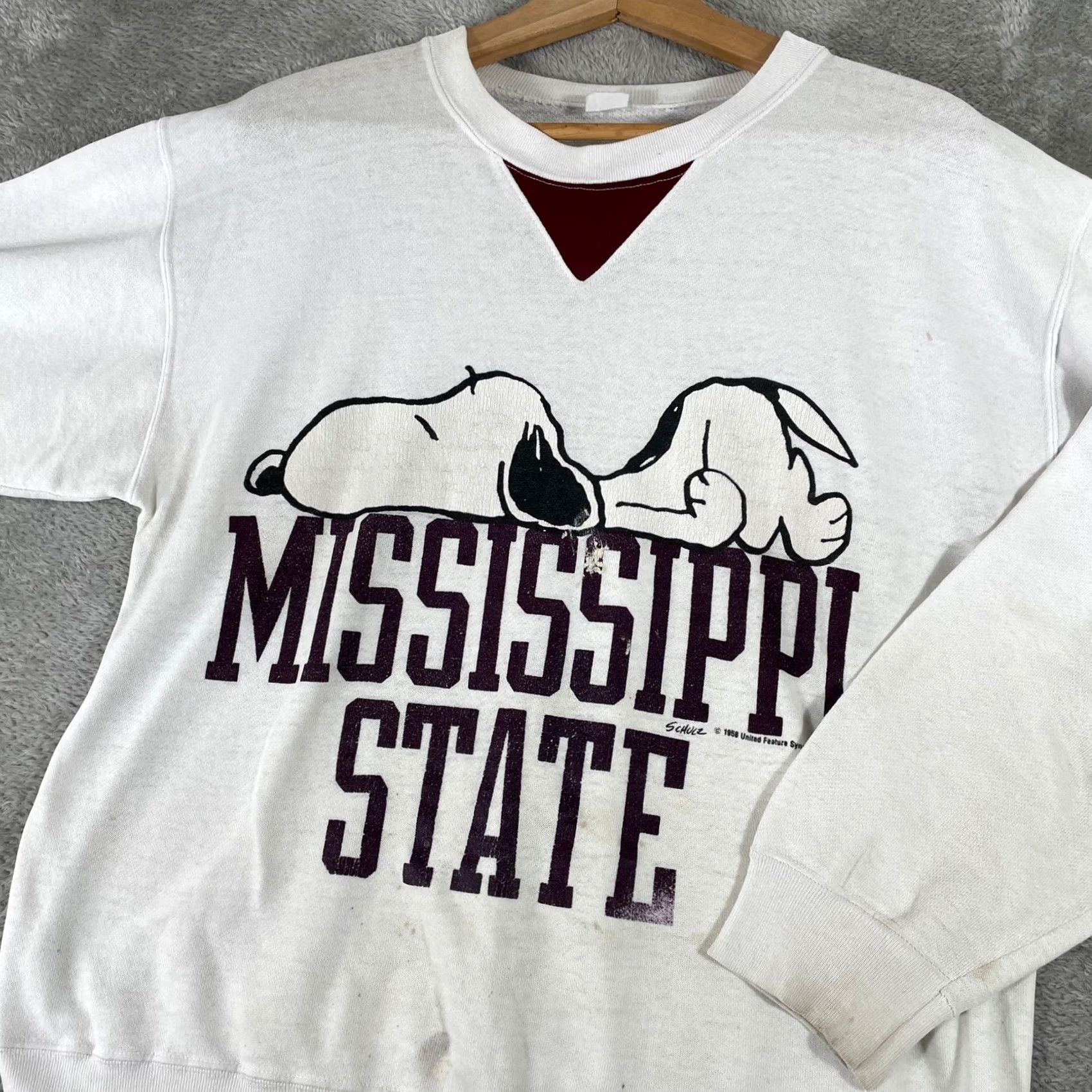 Vintage VINTAGE Snoopy Mississippi State Sweatshirt Mens XL White College Graphic Print Cowboys? No -- Size US XL / EU 56 / 4 - 2 Thumbnail