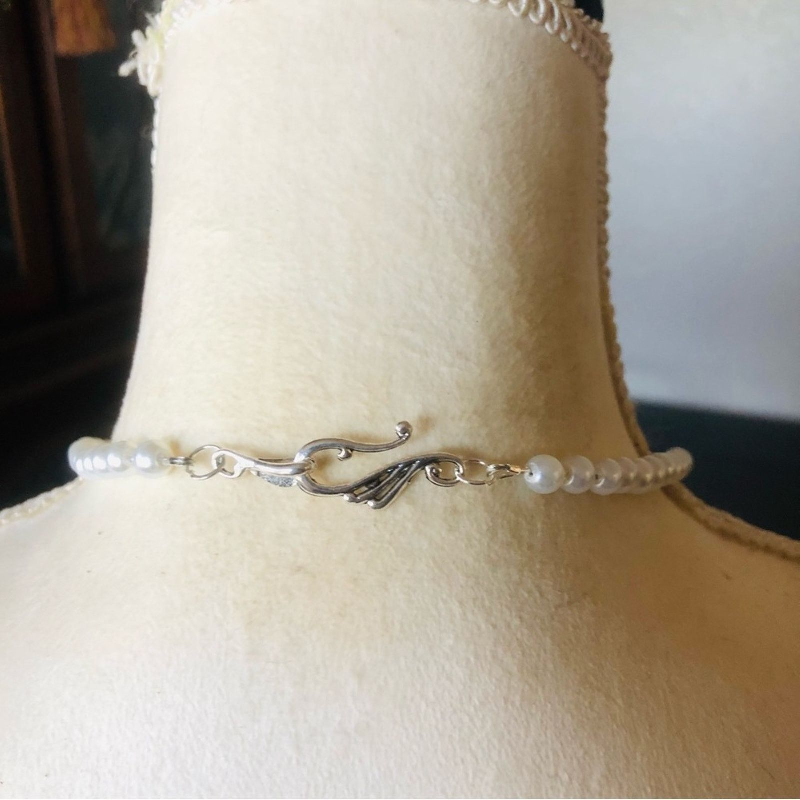 Handmade Handcrafted repurpose elegant pink chandelier Pearl necklace Size ONE SIZE - 7 Thumbnail