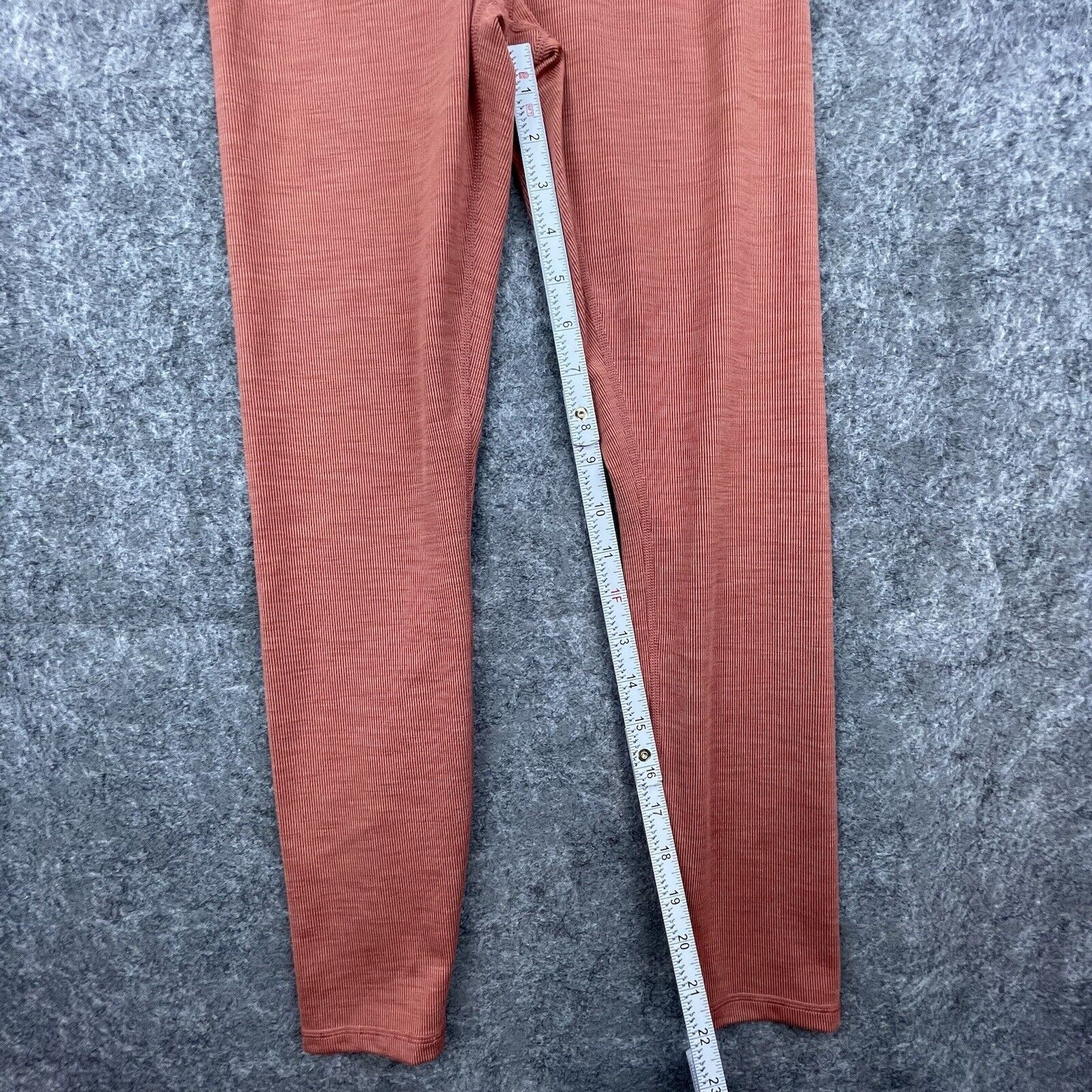 Vuori Vuori Rib Studio Legging Small Terracotta Yoga Running Gym Size 27" / US 4 / IT 40 - 5 Thumbnail