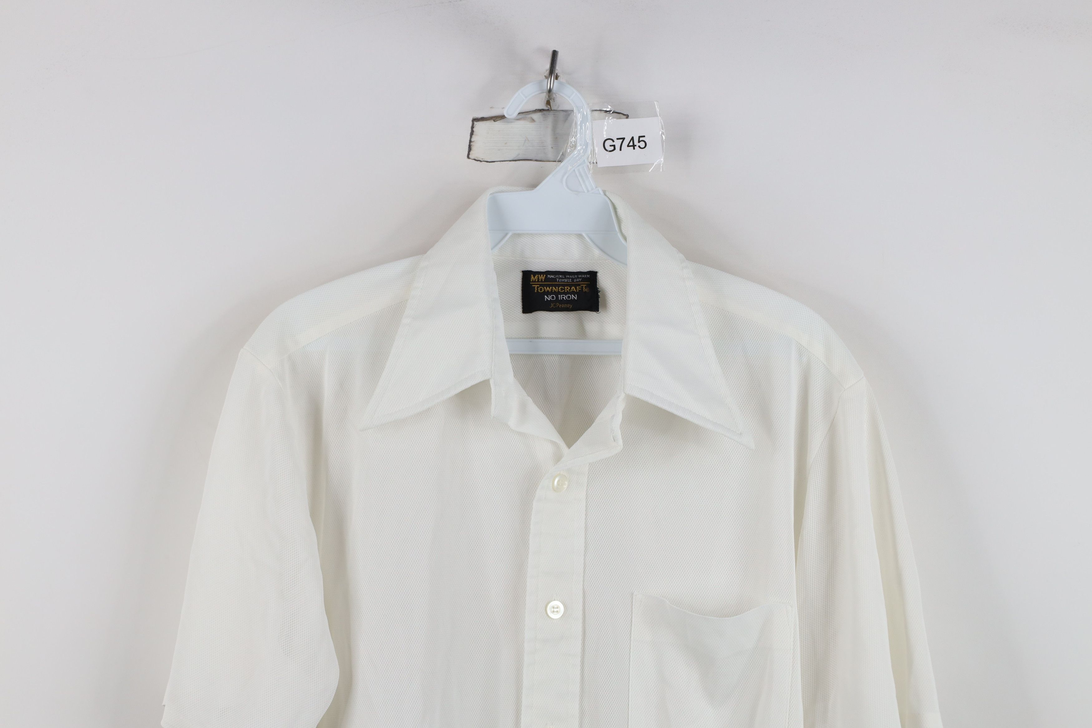 Vintage Vintage 70s Streetwear Knit Collared Button Shirt White Size US XL / EU 56 / 4 - 2 Thumbnail