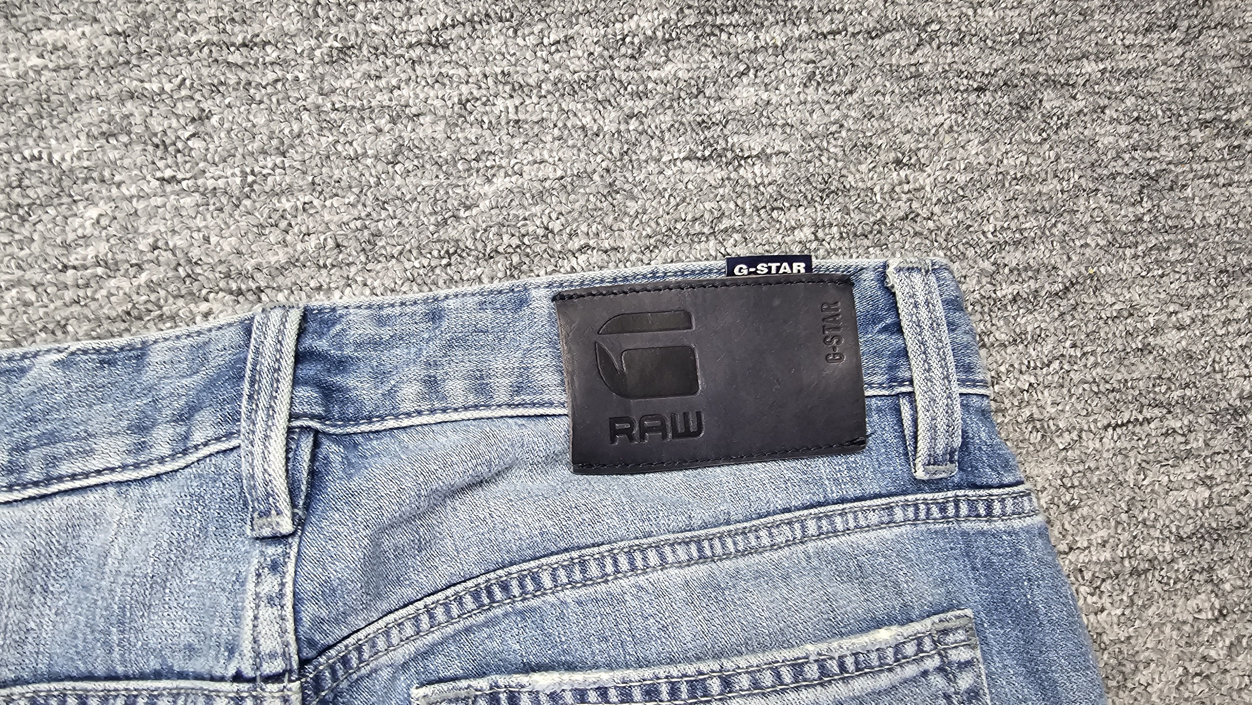G-Star G-Star Raw Triple A Straight Faded Light Wash Denim W33 L34 Size US 33 - 10 Thumbnail