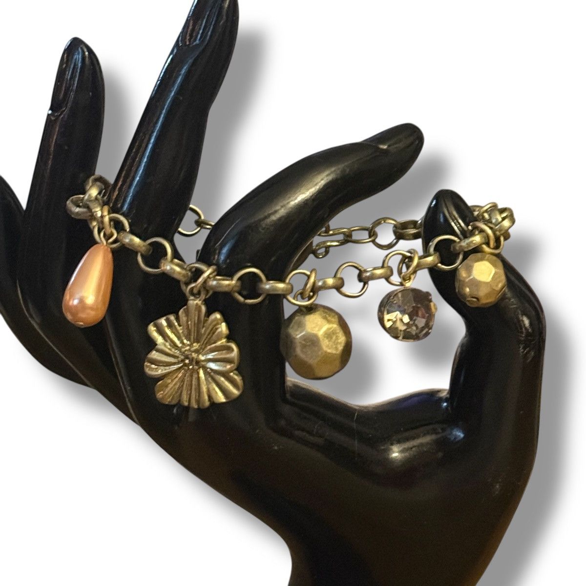 Other Gold tone charm toggle bracelet Size ONE SIZE - 2 Thumbnail