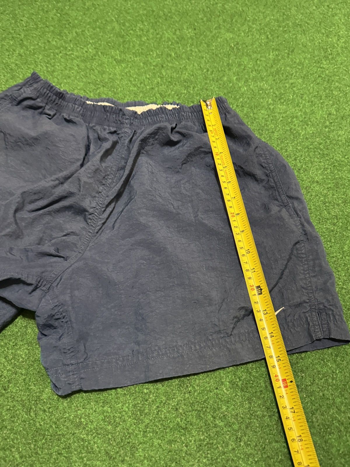 Nike Nike Vintage 90s Nylon Shorts Large 28 Waist 6” Pockets Size 28" / US 6 / IT 42 - 8 Thumbnail