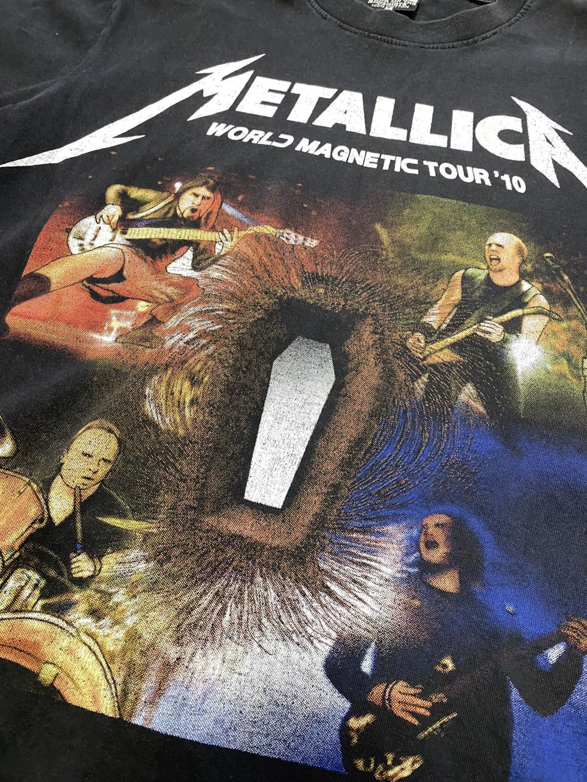 Metallica Vintage Metallica World Magnetic Tour Faded Tee Size US M / EU 48-50 / 2 - 4 Thumbnail