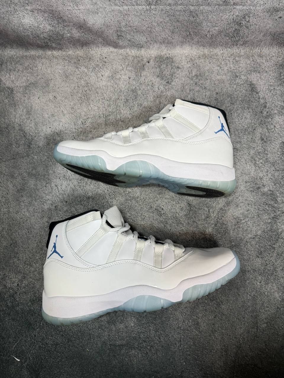 Jordan Brand Size 9.5 | Jordan 11 Legend Blue No Box | Pre-Owned Size US 9.5 / EU 42-43 - 6 Thumbnail
