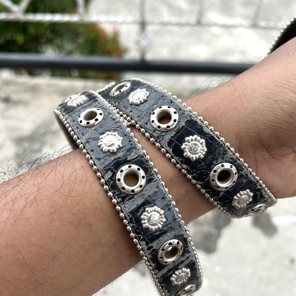 Japanese Brand Vintage y2k Studed Belt Leather Size ONE SIZE - 2 Thumbnail