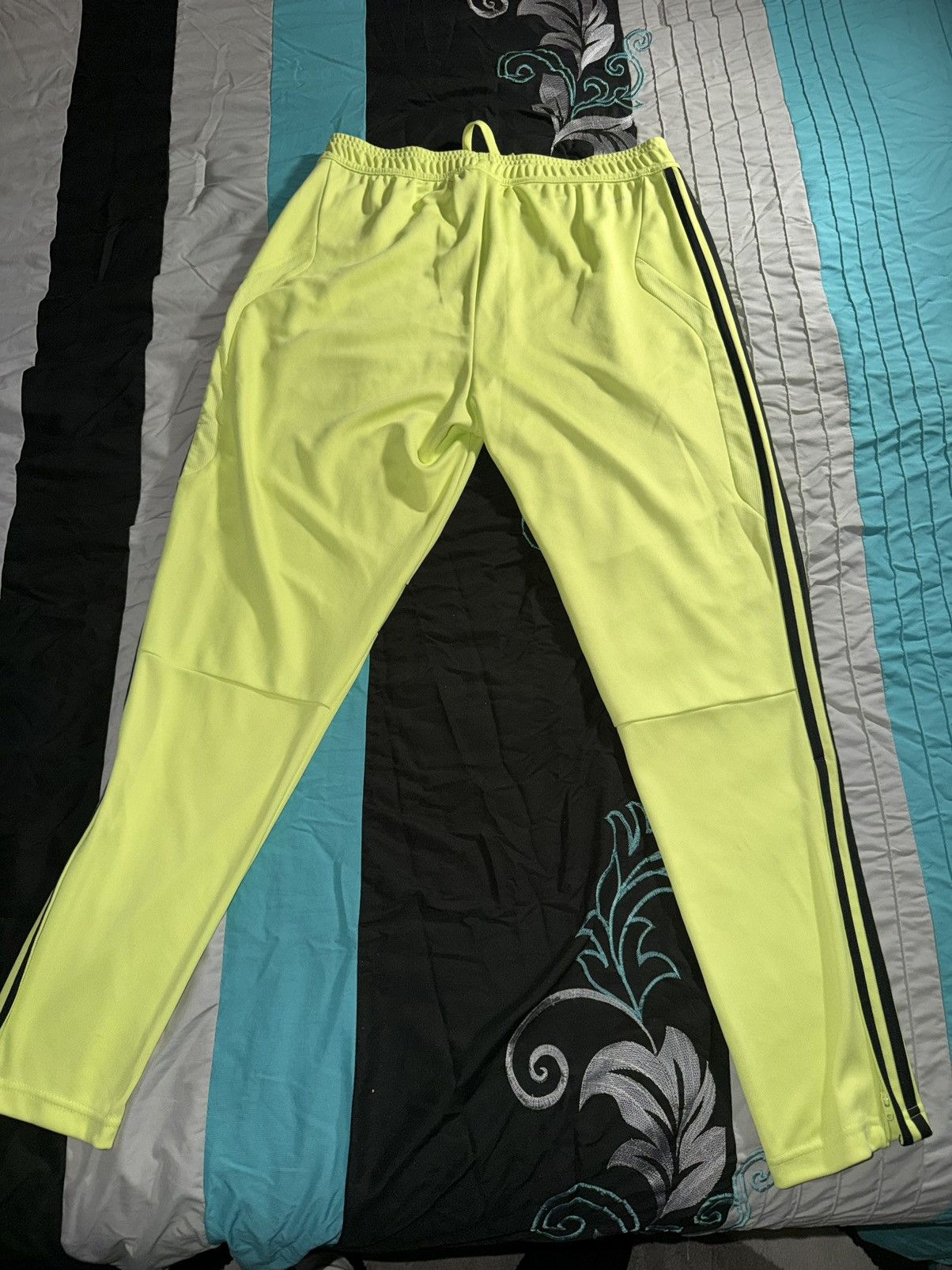 Adidas Adidas Warm Up Pants Worn Once Size US 32 / EU 48 - 2 Thumbnail