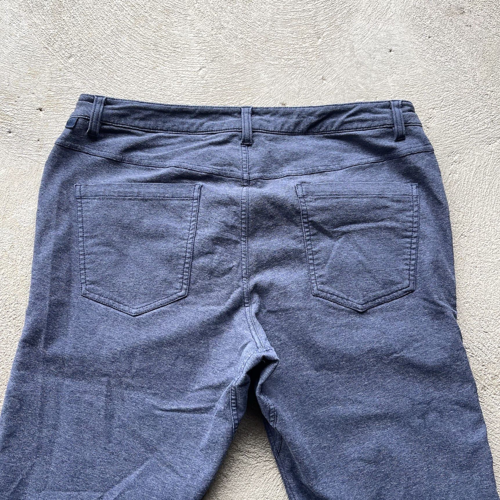 Lululemon Lululemon Pants Mens 34x32 Blue ABC Straight Stretch Outdoor Basic Golf Chino Regular Straight 5-Pocket Logo Embroidered City Preppy Sports Mens BC Size US 34 / EU 50 - 6 Thumbnail