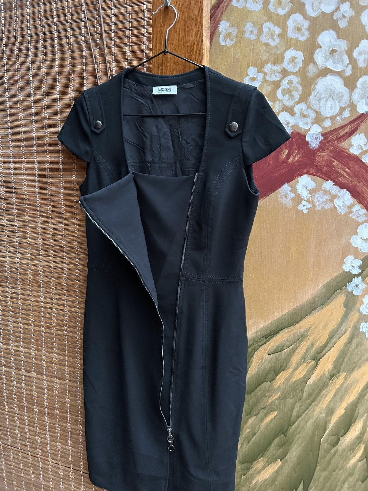Moschino × Vintage Vintage Moschino Cheap and Chic Side Zip Short Sleeve Dress Size S / US 4 / IT 40 - 4 Thumbnail