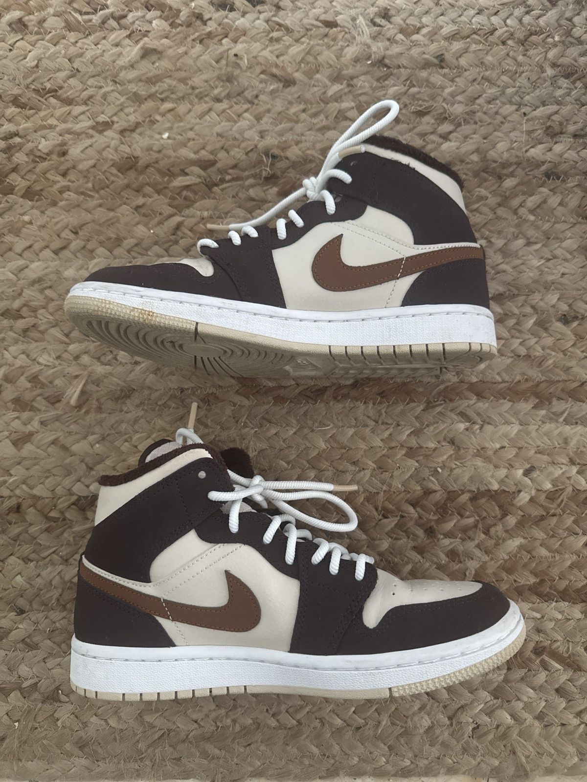 Nike Air Jordan 1 Mid Size US 6 / IT 36 - 1 Thumbnail