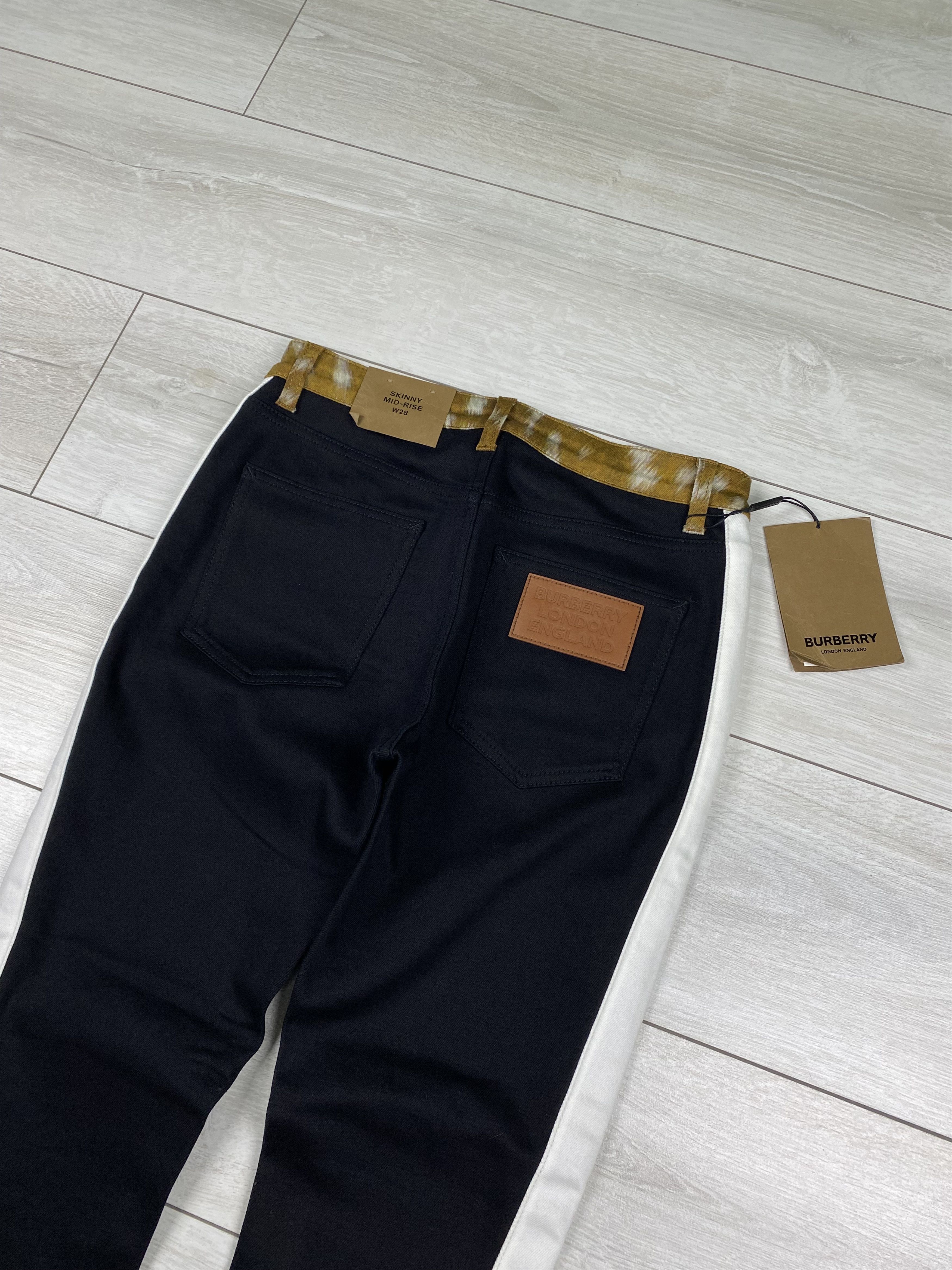 Burberry Burberry Black Denim Deer Bambi Print Trim Skinny Jeans Size 28" / US 6 / IT 42 - 3 Thumbnail