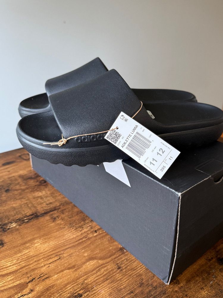 Adidas NWT adidas Adilette Lumia Slides Sandals, Black, Size 11 Size US 11 / EU 44 - 4 Thumbnail