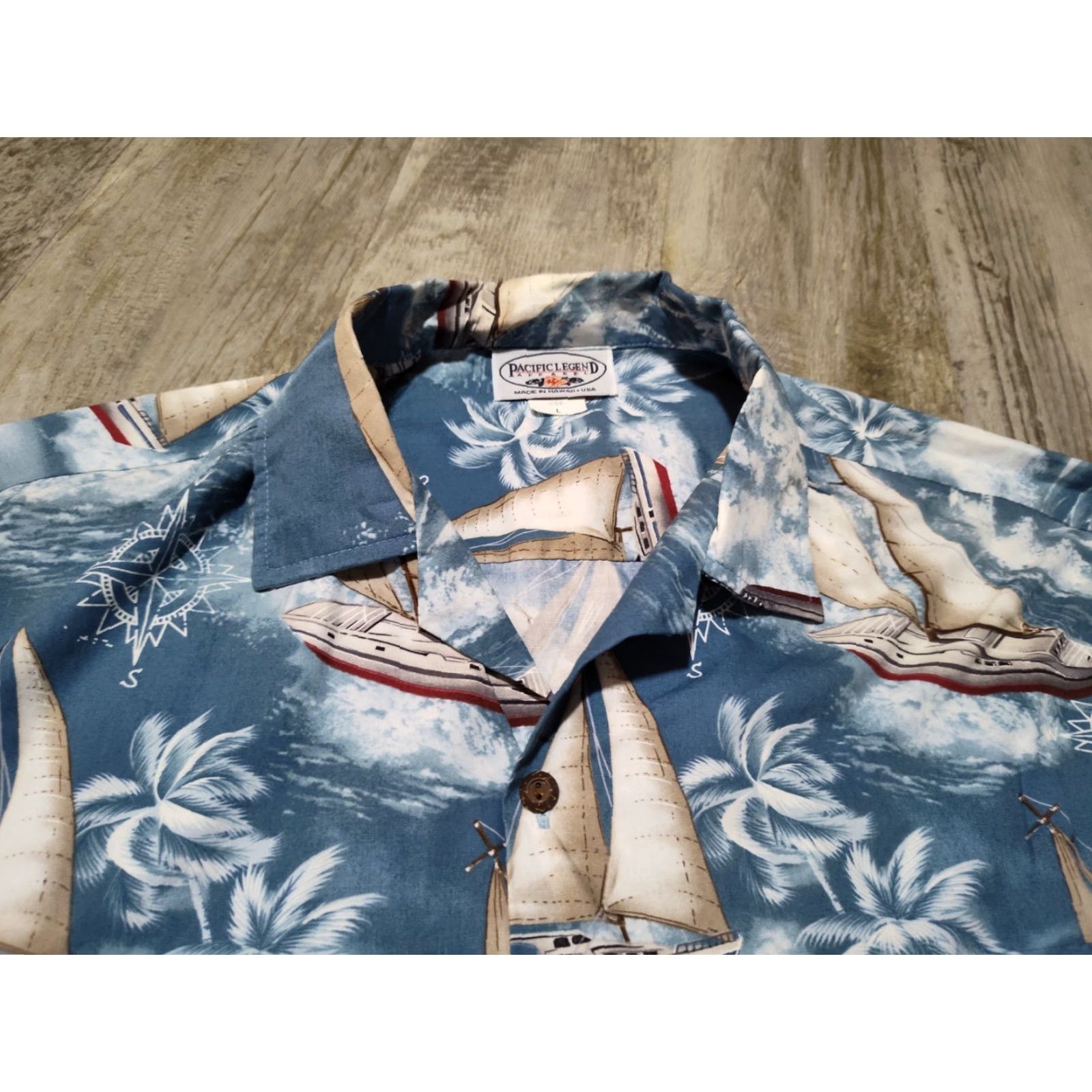 Vintage VINTAGE Pacific Legend Hawaiian Shirt Men L Short Sleeve Cotton Geometric Sailboats USA 90s Tropical Size US L / EU 52-54 / 3 - 5 Thumbnail