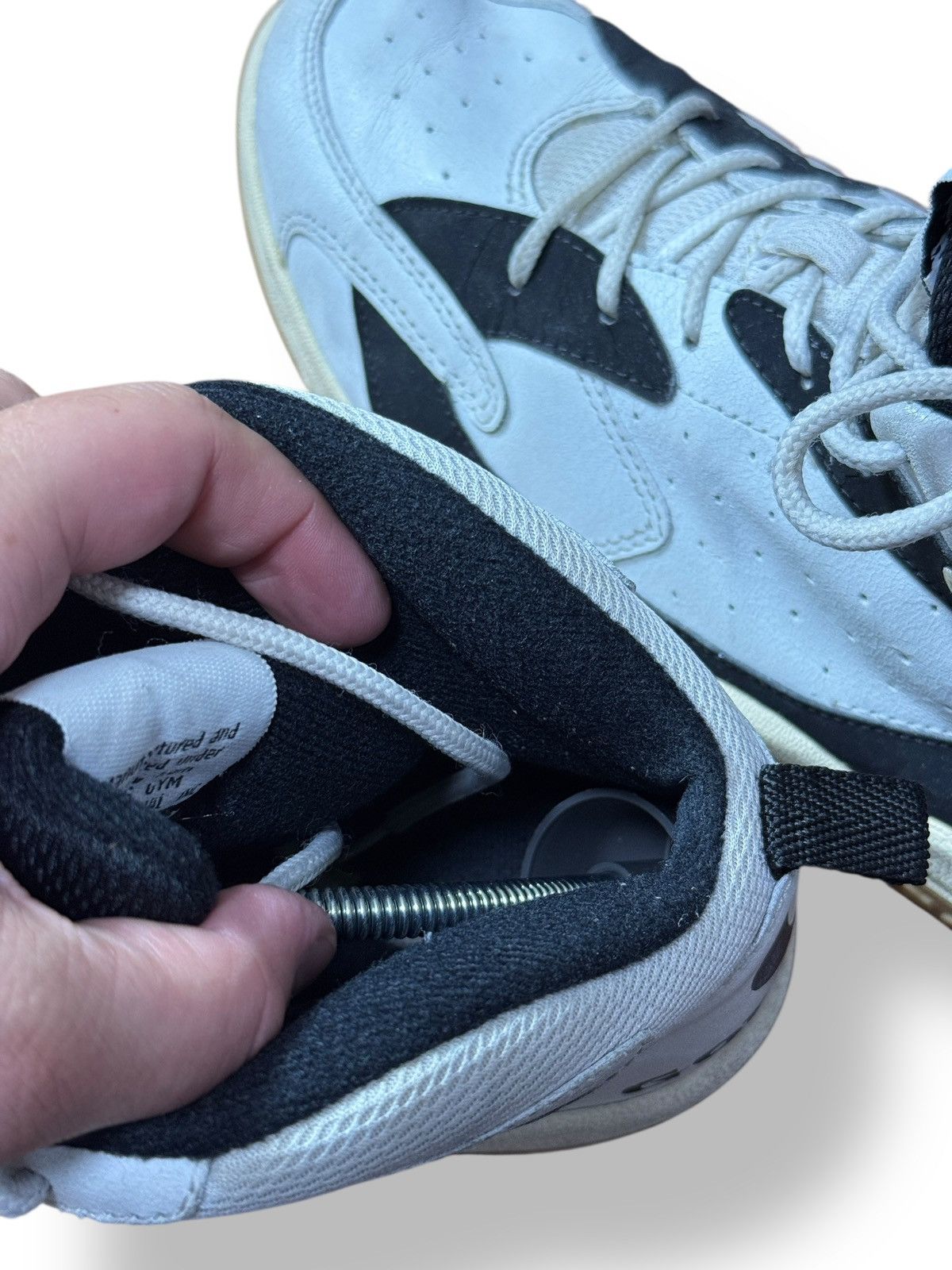 Vintage *RARE* 1990s GOLD’S GYM TRAINING SNEAKERS BODYBUILDING USA Size US 11 / EU 44 - 13 Thumbnail