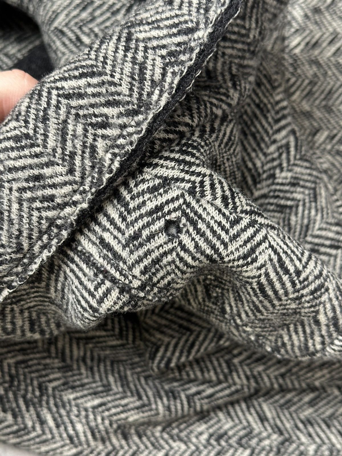Weekend Max Mara Vintage Max Mara Weekend Herringbone Wool Coat Rare Classic Size M / US 6-8 / IT 42-44 - 6 Thumbnail