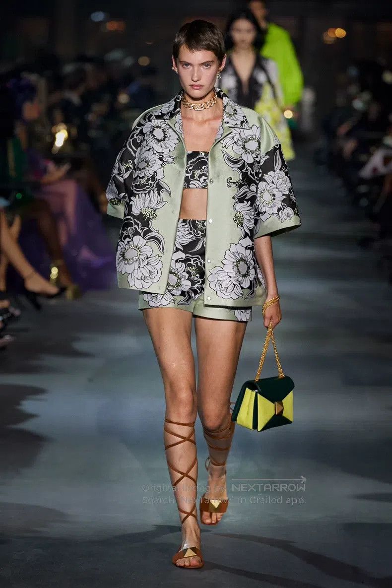 Valentino Valentino Embroidered floral shorts Size 37" - 9 Thumbnail